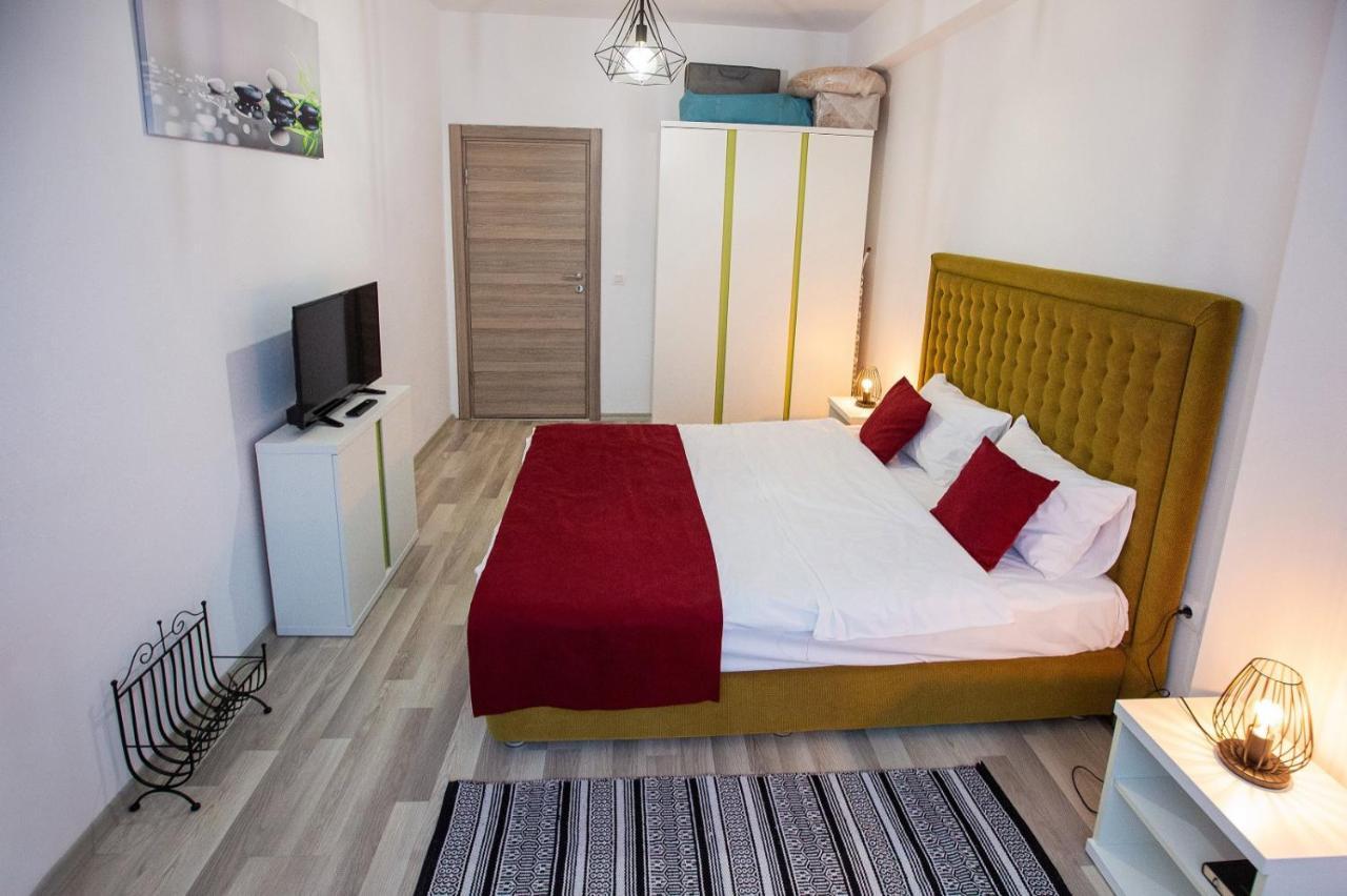 Elegance Apartment Summerland Mamaia Extérieur photo